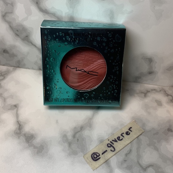 SEA ME, HEAR ME Alluring Aquatic MAC Extra Dimension Blush - Picture 9 of 15